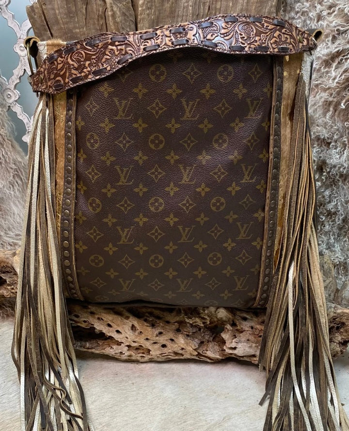 Keep It Gypsy Louis Vuitton Cowhide Crossbody Bumbag - Leopard